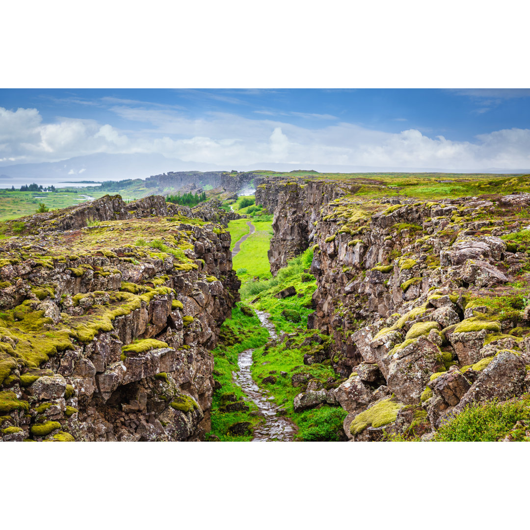 Thingvellir National Park by Mlenny - Drucken