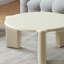 Table basse simple en bois massif de style crème