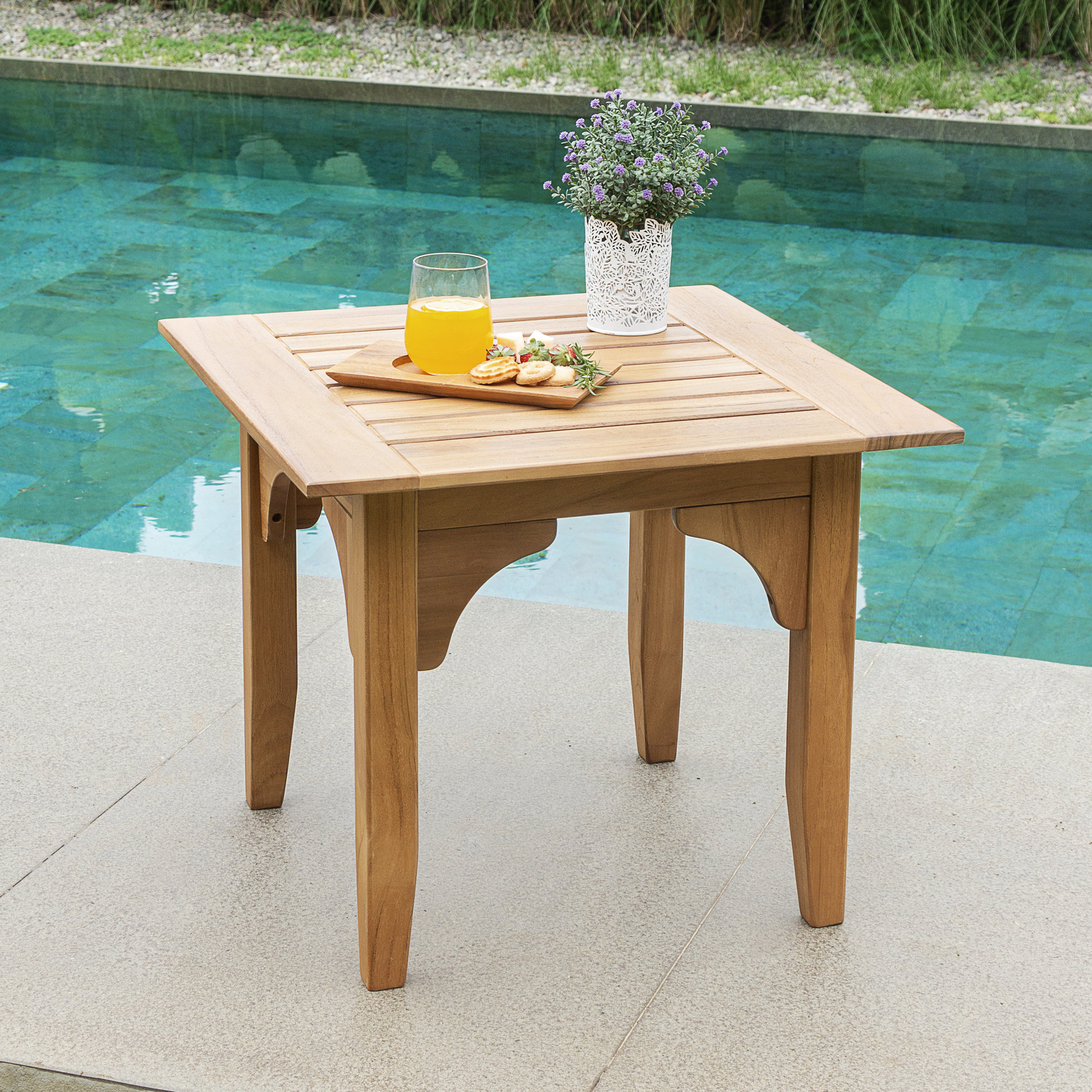 Summerton Seating Group with Cushions , Natural/Navy White Piping