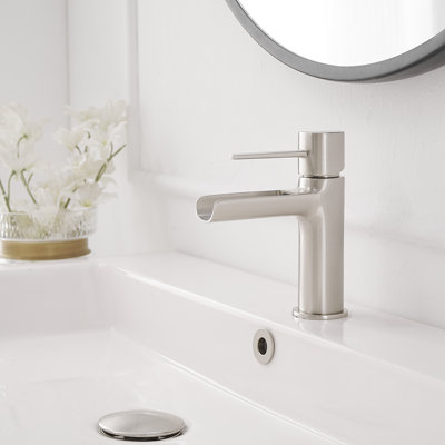 Single-Hole Single-handle Bathroom Faucet with Drain Assembly