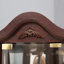 Vitrine d'angle vitrée avec vitrine d'angle lumineuse, vitrine avec éclairage (inclus), bar à vin, armoire à vin avec tablettes réglables en verre, décoration sculptée (incluse), buffet-1028561109