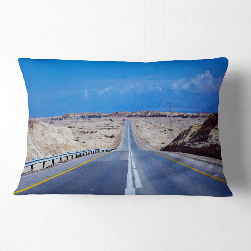 Coussin décoratif "Beautiful Desert Road" - Paysage imprimé en Israël