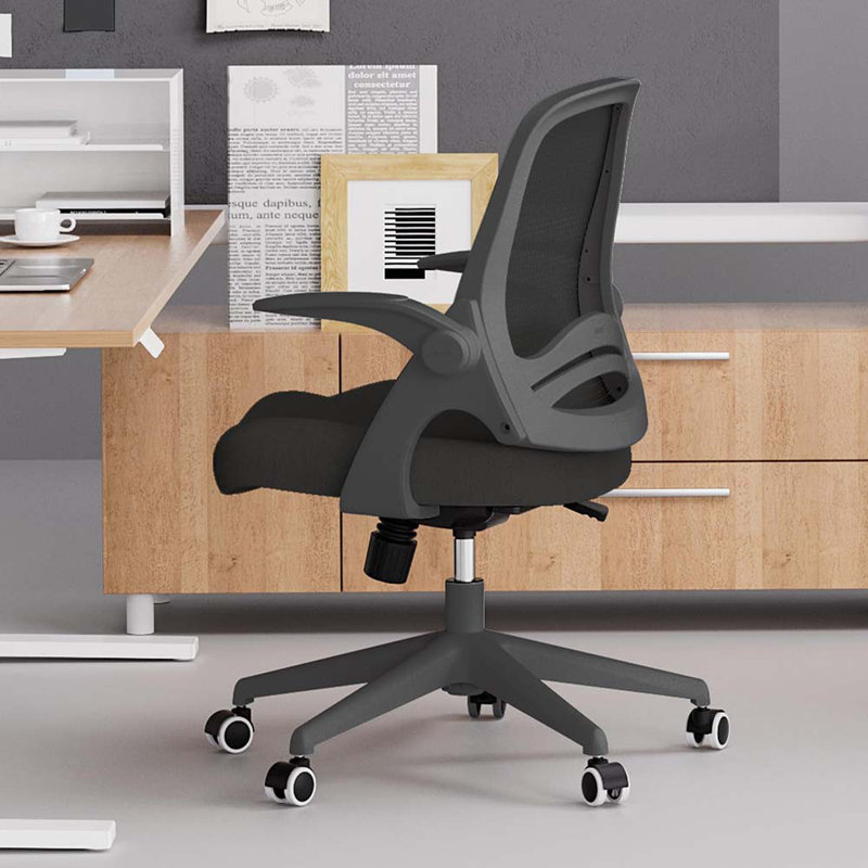 Hbada Game Chairs With Flip-Up Armrests And Saddle Cushion, Ergonomic Game Chairs With S-Shaped Backrest, Swivel, Mesh, Black