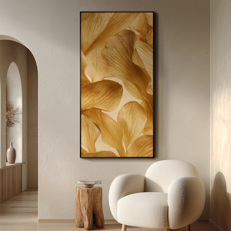 Très grand imprimé abstrait de pétales dorés - chaleureuse décoration d'inspiration botanique moderne pour le salon ou la chambre à coucher, assemblage de cadre requis