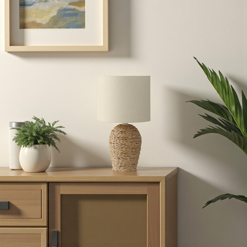 Lampe de table Eleni en rotin naturel avec abat-jour en lin naturel, H 16,33 po x l 9,29 po x P 9,29 po