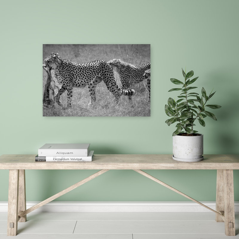 Cheetah Family Hunt Contemporary Wall Art Print 1 Piece Wrapped Canvas Wall Art, 40.64cm H x 60.96cm W
