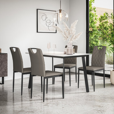 Davaeh 4 - Person Dining Set