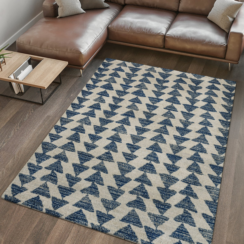Maurisa Moroccan Triangle Geometric Cream/Navy Rug, Rectangle 7'9" x 10'