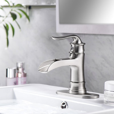 Robinet de lavabo de salle de bain à poignée simple en acier inoxydable