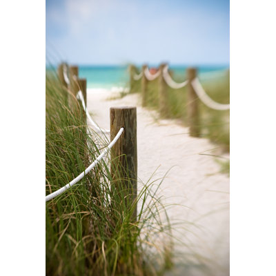 Pathway To The Beach by Pablohart