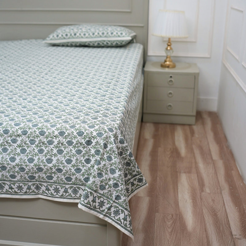 Fabdivine Pure Cotton Bedsheet Set – Handcrafted Comfort with Matching Pillow Covers Khoobsurat , Blue Floral