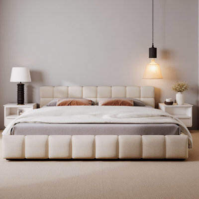 Elegant Luxurious Chenille Upholstered Bed with Checkerboard Headboard