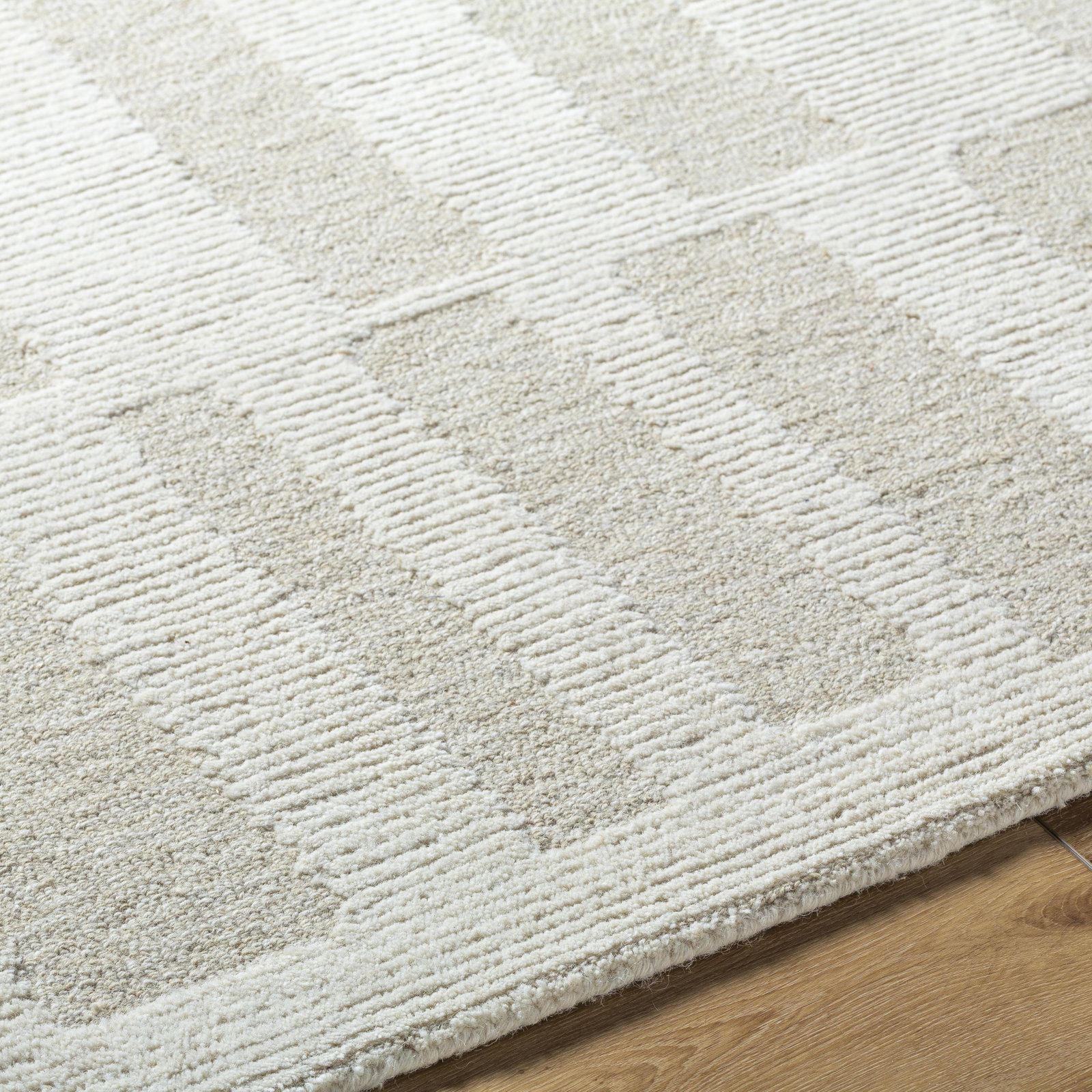 Ambrea Hand-Tufted Geometric Rug, Rectangle 2' x 3'