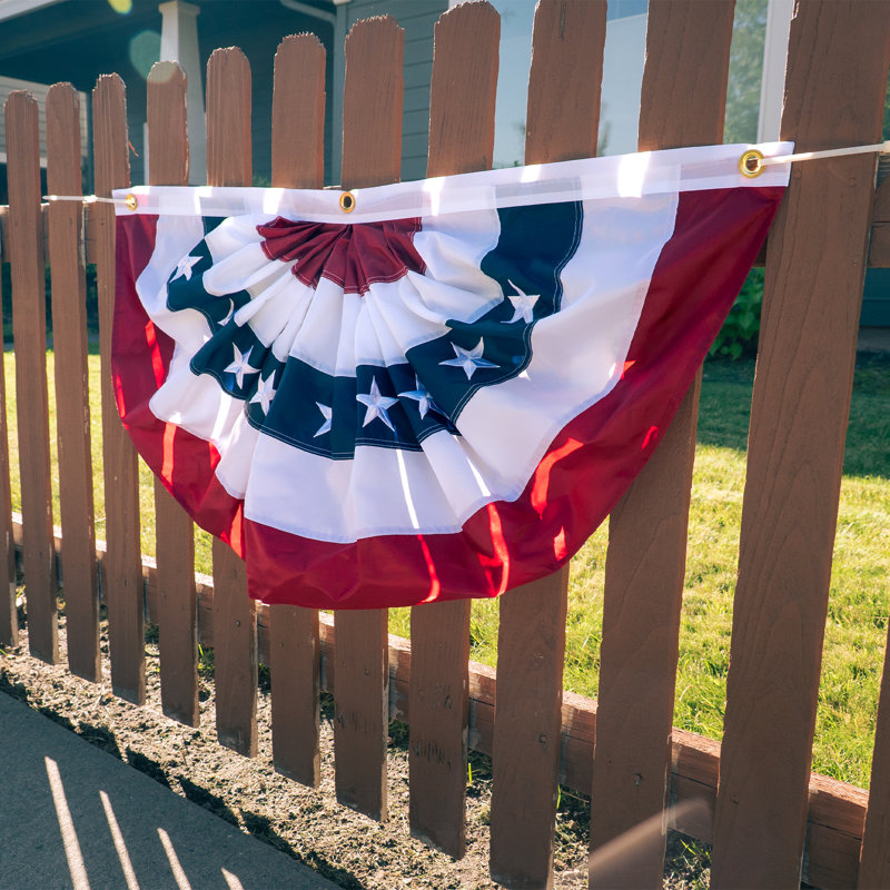 Pleated Fan Patriotic Bunting, 18" H x 36" W, Red/White/Navy