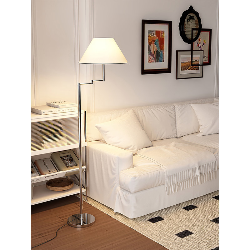 Lampe sur pied en fer et en tissu de style nordique