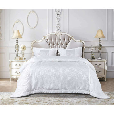 Suzie Polyester Floral Bedspread with Pillowcases Included