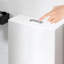 Une toilette, chasse double 1,1 / 1,6, céramique blanche brillante, siège à fermeture en douceur, chasse d'eau pour salle de bain blanche, cuve allongée, fermeture,