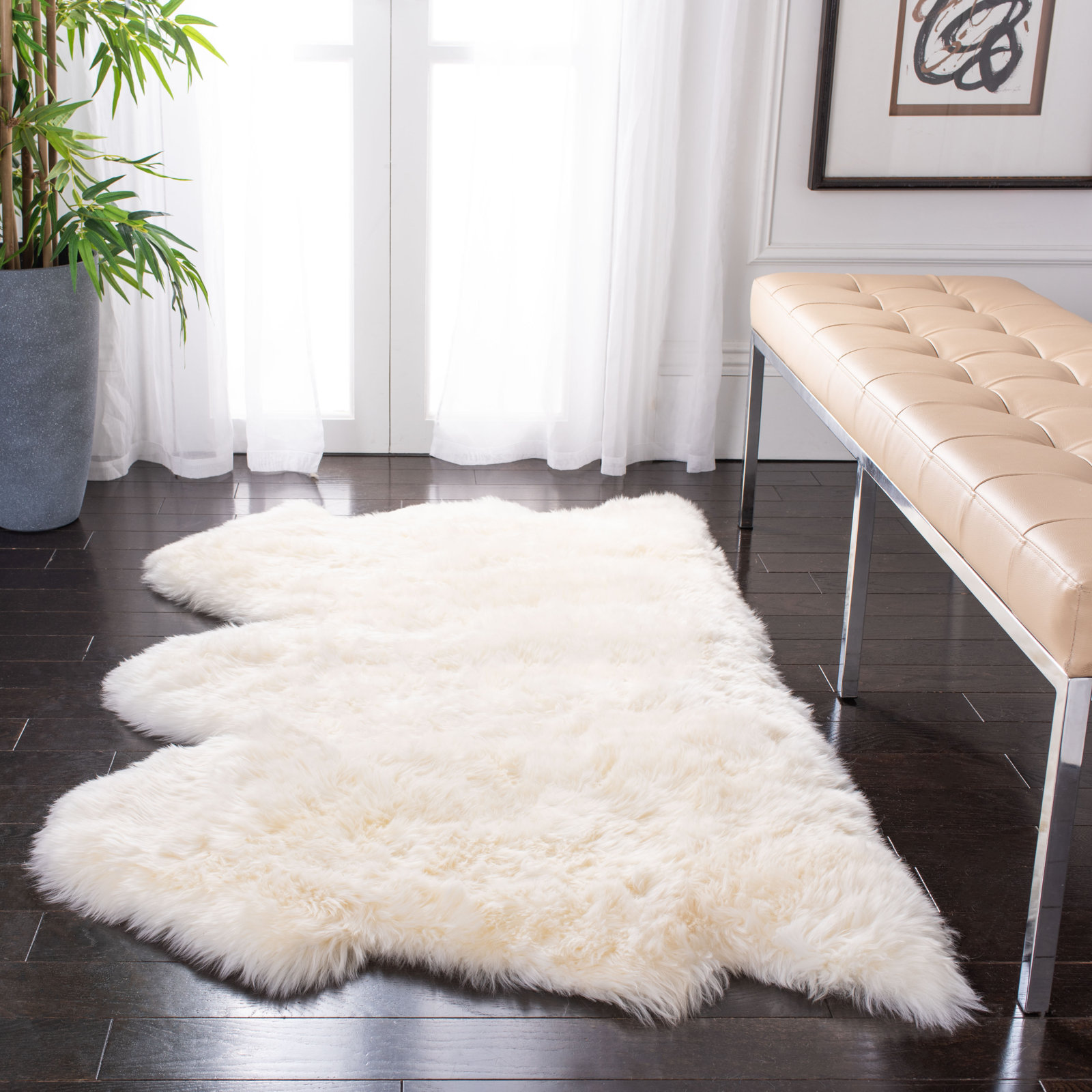 Mera Handmade Sheepskin White Area Rug, Rectangle 3' x 5'