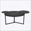 Table basse moderne avec deux tablettes, surfaces et base en métal d'inspiration trépied