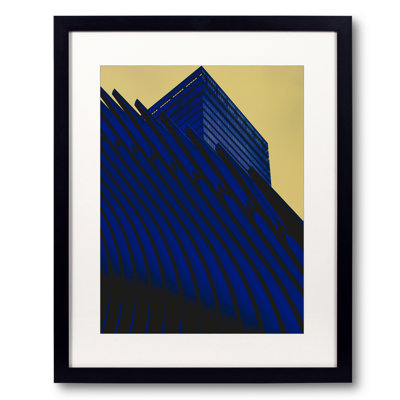 «Day at the Beach» par Kevin Quinn - Reproduction d'art encadrée sur papier