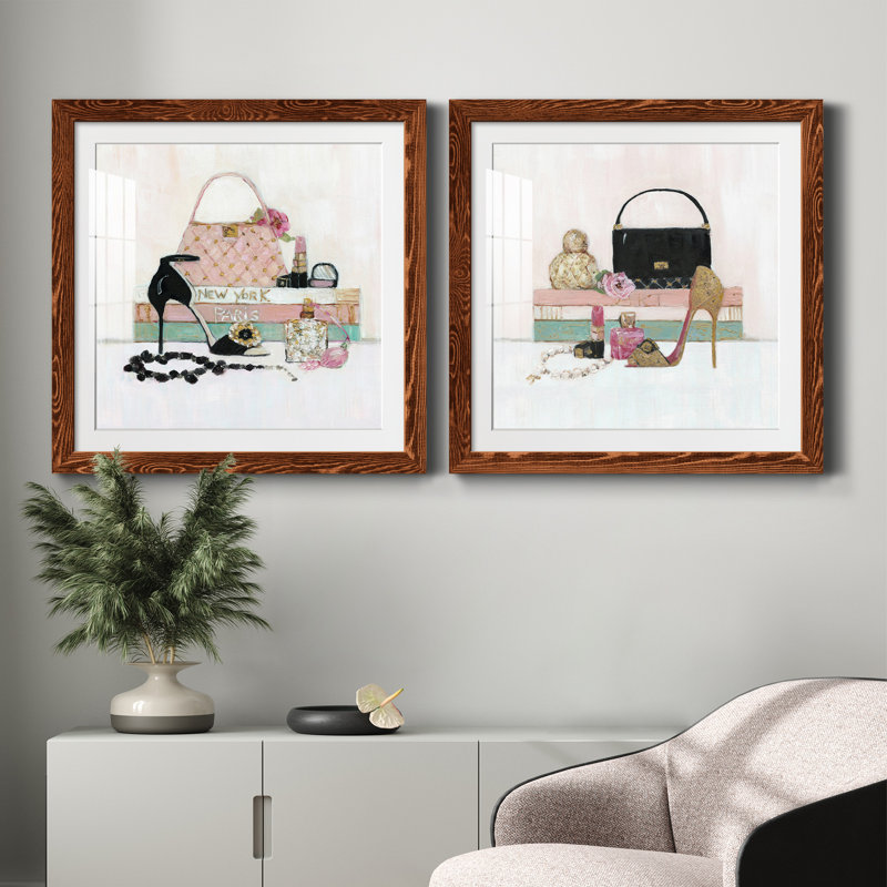 Fashionista I - ensemble de 2 peintures encadrées, H 35,5 po x l 71 po x P 1,5 po, Encadré de bois de noyer