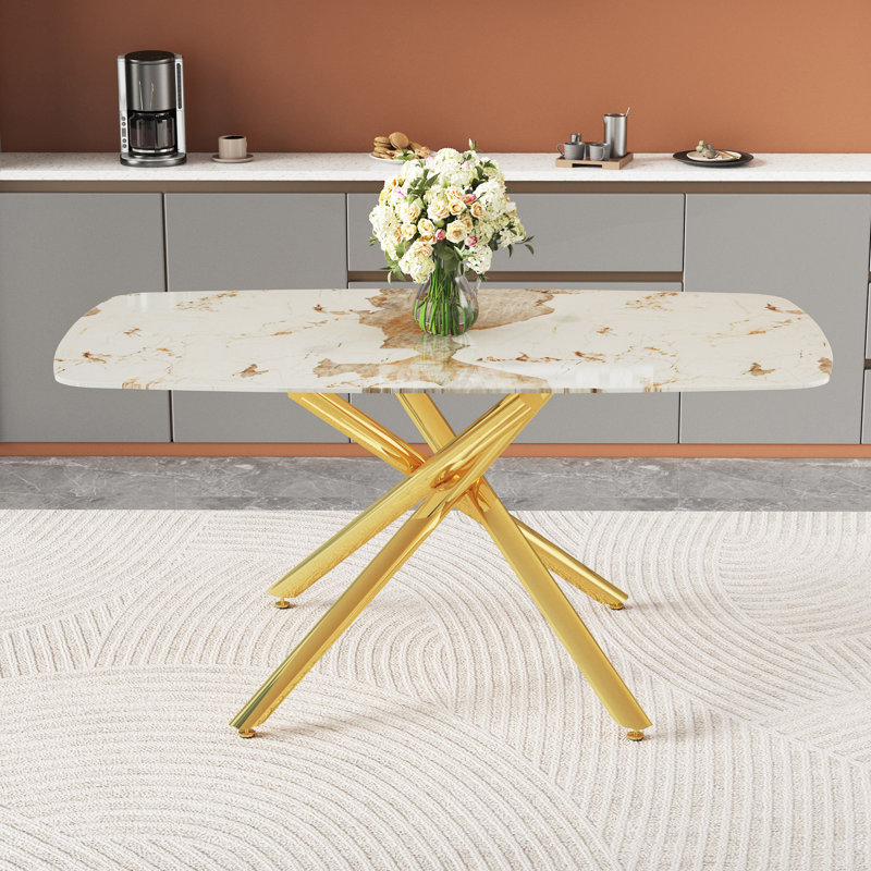 Table de salle à manger de 63 po x 35,4 po en verre trempé à motif de marbre blanc pour 4 à 6 personnes. Pieds de table en métal doré à fourche simple. Plateau de table en verre trempé (sans la chaise)