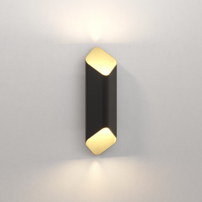 Ako 420 Phase, 16.54" H x 5.12" W x 3.74" D, Matte Black, 522 Lumens