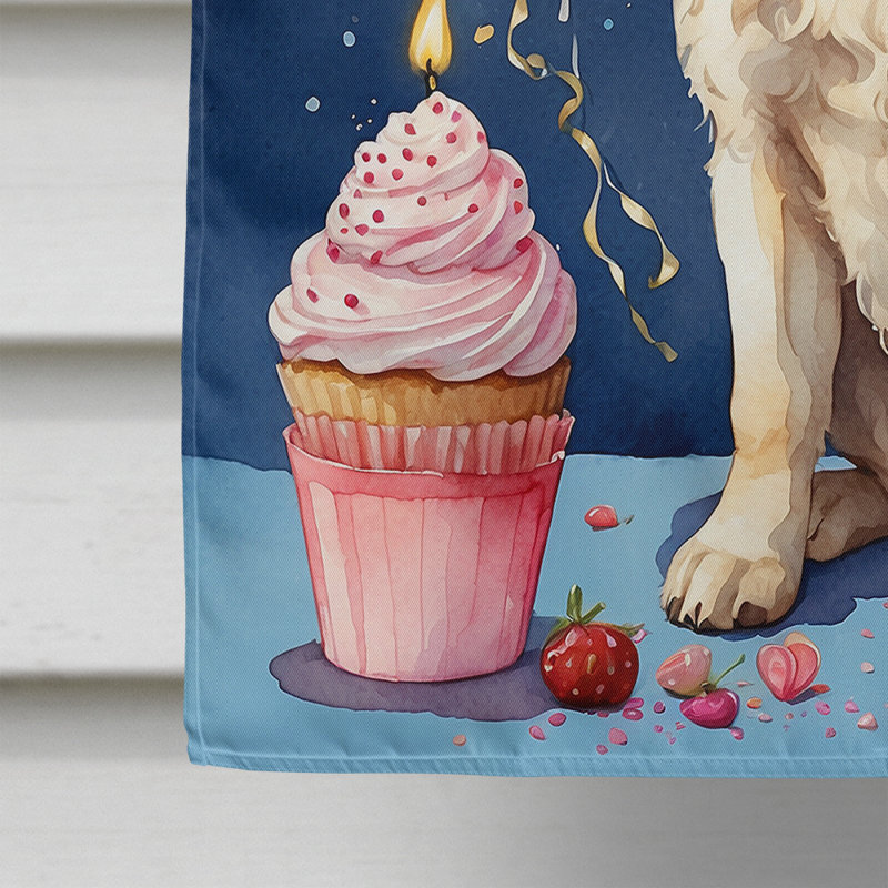 Drapeau «Happy Birthday House», Kuvasz