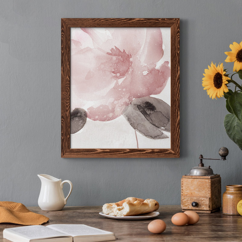 Blush Bloom I - peinture sur toile encadrée, H 44 po x l 31 po x P 1 po, Érable