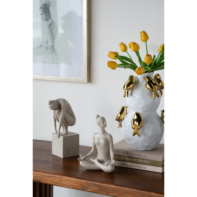 Figurine de yoga 6 x 3,5 x 10,5 po