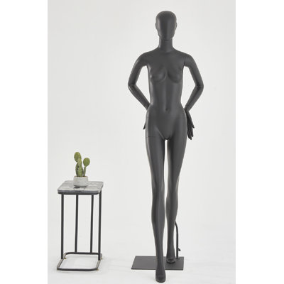 Altoria People Statue