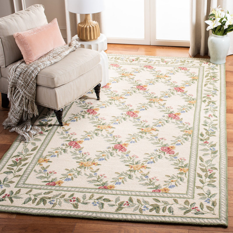 Hand Hooked Wool Pile Floral Rug, Rectangle 3'9" x 5'9"