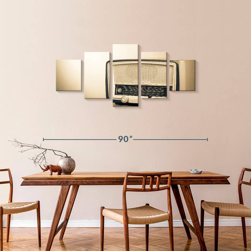 Radio rétro, H 34 po x l 74 po
