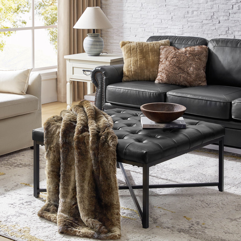 Table basse en cuir véritable Anahli Tatiana, Noir
