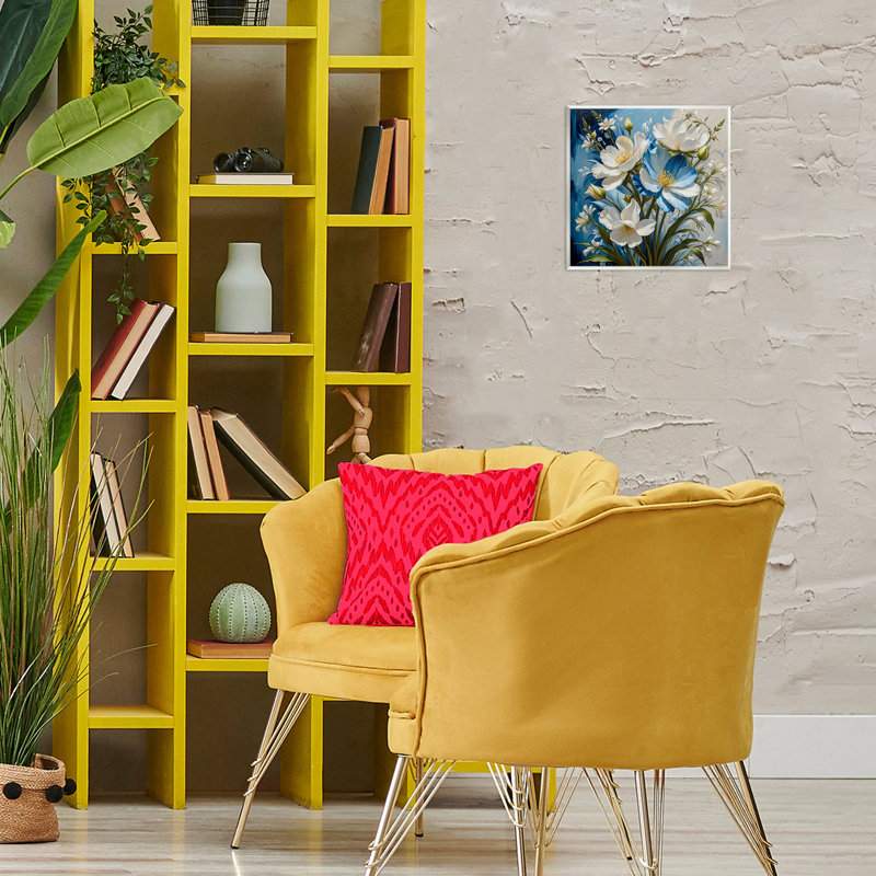 «Curling Petals Floral» sur art mural bleu par Yuri Khrushch