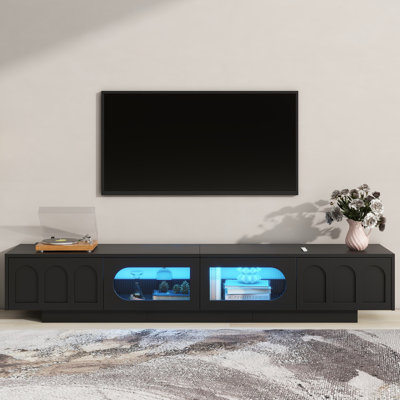 Meuble télé, noir, avec console multimédia fonctionnelle, portes en verre trempé cannelé et éclairage à DEL contrôlé à la maison, salon, avec support et centre de divertissement