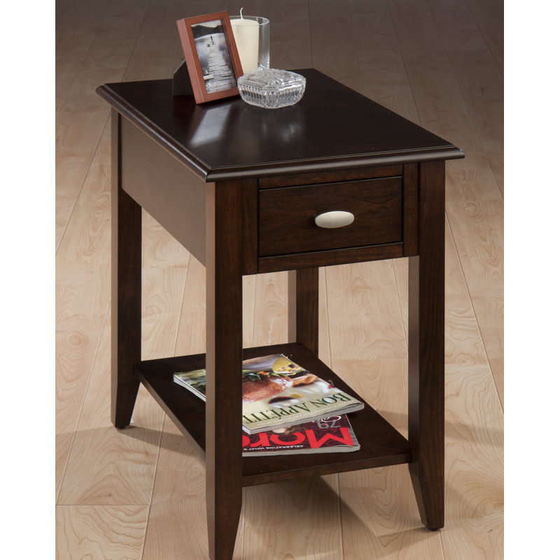 Table de bout à 4 pieds avec rangement Burrell, Merlot