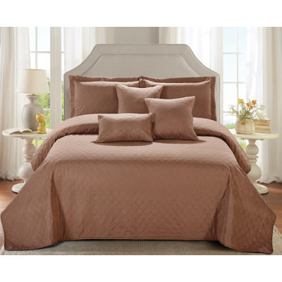 Bernet Polyester Geometric Shapes Bedspread with Pillowcases