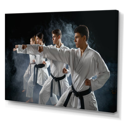 " Martial Arts Fight Training Studio I "