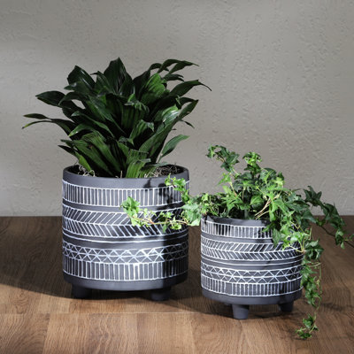 Black Ceramic Style Planter 8"X8"X8", Great For Christmas With Pattern, Patio And Garden Enhancement