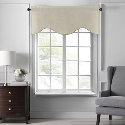Mullan Scalloped Window Valance