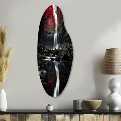 Courson - Waterfall Curved Shape Irregular Metal Wall Decor