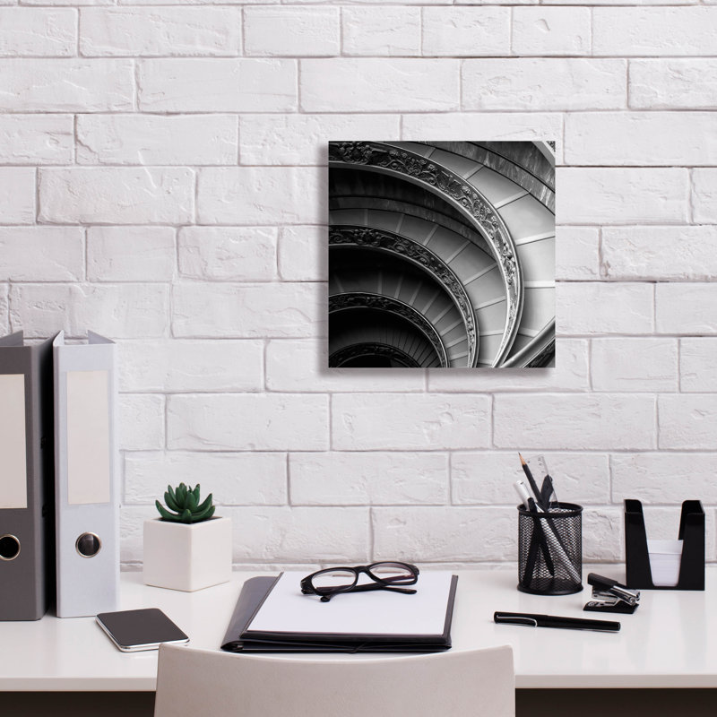 "Escalier en colimaçon n ° 1" par PhotoINC Studio, H 12 po x l 12 po x P 0,75 po