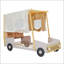 Lit voiture en bois avec coussin-585235477