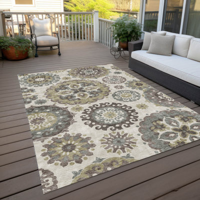Machine Washable Indoor/Outdoor Chantille ACN763 White 1'8" x 2'6" Rug