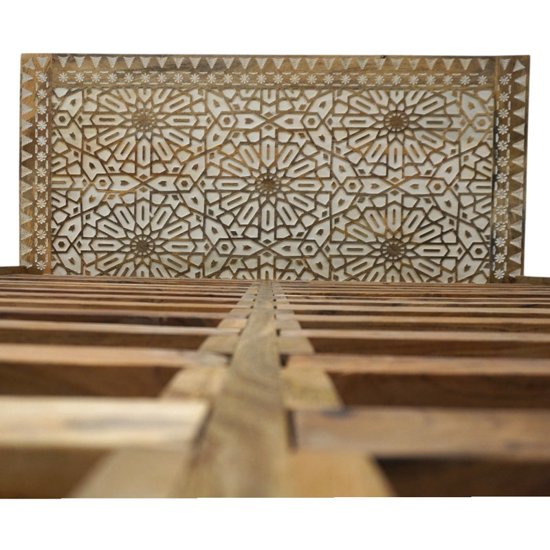 Lit standard en bois massif Treymon