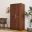 L'armoire de cuisine 62,72 po en noyer, avec portes et tablettes, offre un espace de rangement supplémentaire pour votre armoire de rangement en noyer, à plusieurs niveaux pour rehausser le décor de la salle à manger-857216369