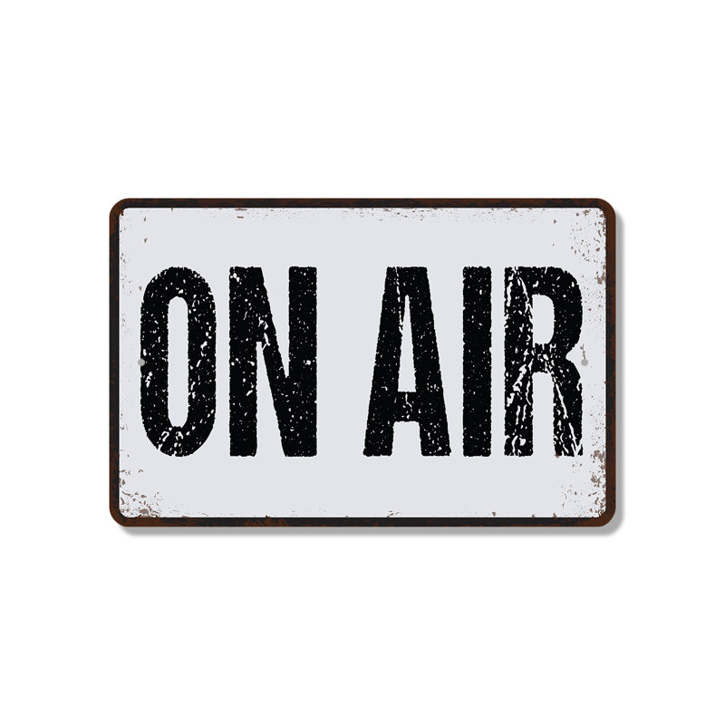 Enseigne en plastique Podcaster On Air 13 po x 20 po