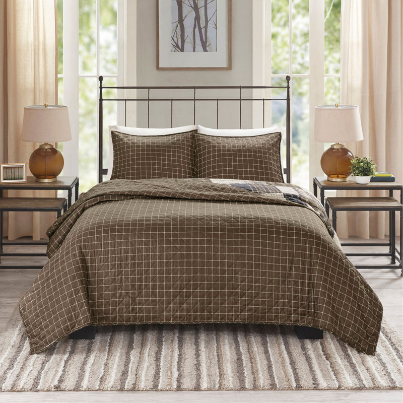 3 Piece Reversible Printed Quilt Set Black/Brown