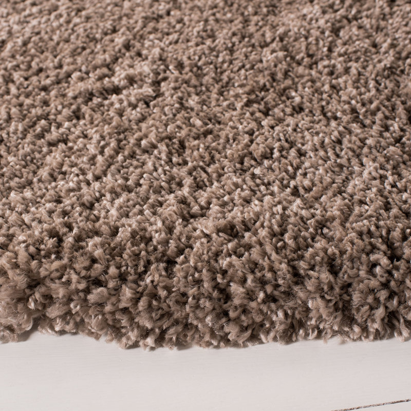 Chiles Royal Shag Performance Solid Color Rug, Round 6'7"